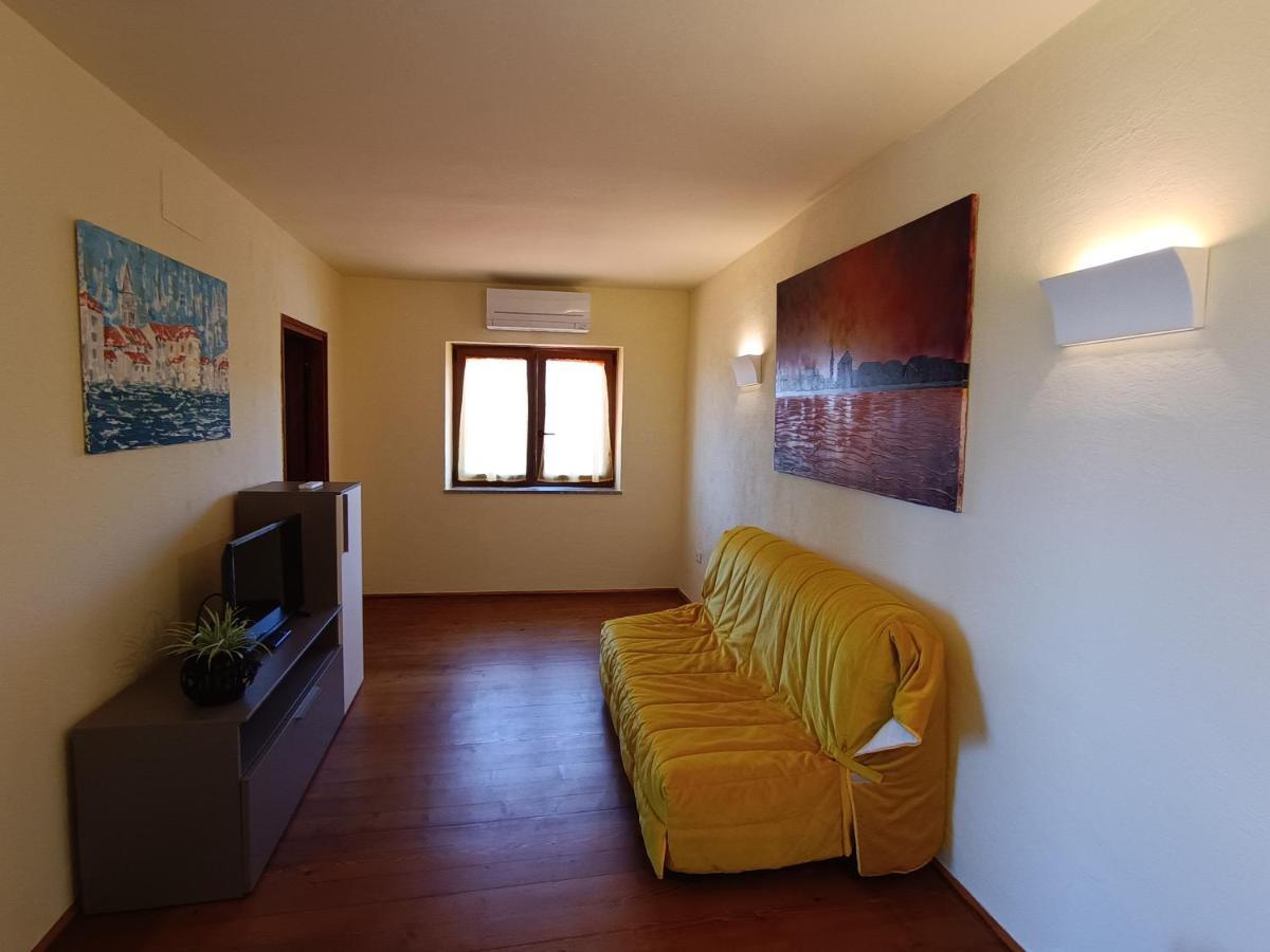 Moratto'S Apartments Umago Exterior foto